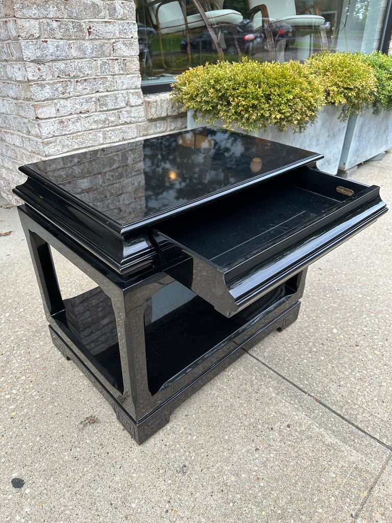 Vintage Ralph Lauren Chinoiserie Black Lacquered Pagoda Style End Table