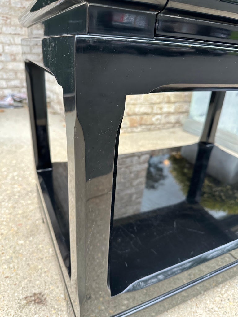 Vintage Ralph Lauren Chinoiserie Black Lacquered Pagoda Style End Table